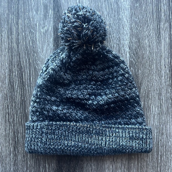 Adidas Knitted Beanie | Gray | One Size - Picture 3 of 5